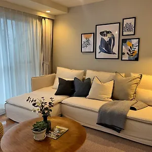 Apartment Roppongi Place, Tokyo